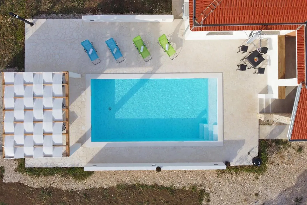 Villa Holidayhouse Alirio With Heated Pool. Vrsi Croatia