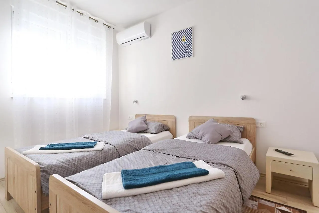Villa Holidayhouse Alirio With Heated Pool. Vrsi Croatia