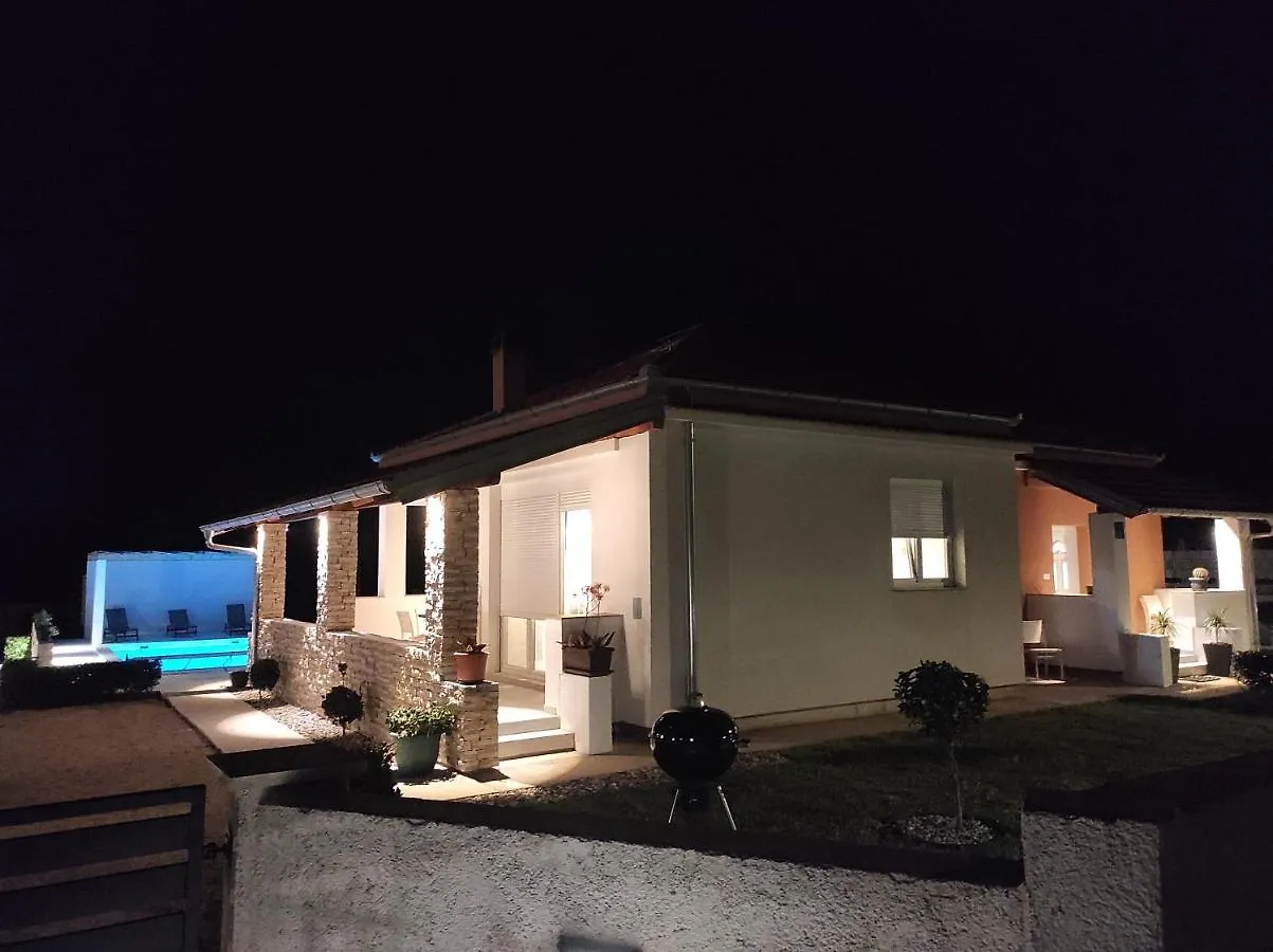 Villa Holidayhouse Alirio With Heated Pool. Vrsi
