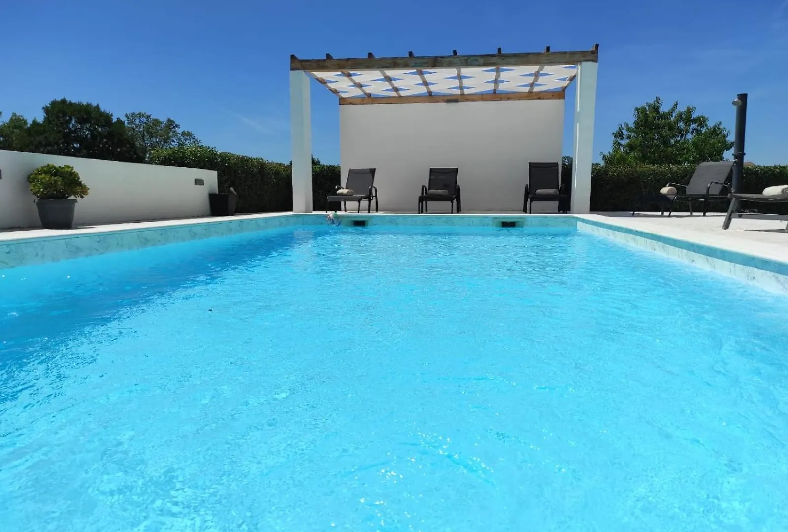 Holidayhouse Alirio With Heated Pool. Vrsi 0*,  Croatia